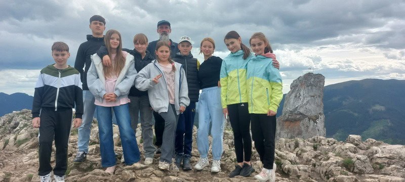 rarau drumetie 7 resize - VIDEO&FOTO. Propunere de vacanță. Drumeţii în fugă: Rarăul şi Giumalăul