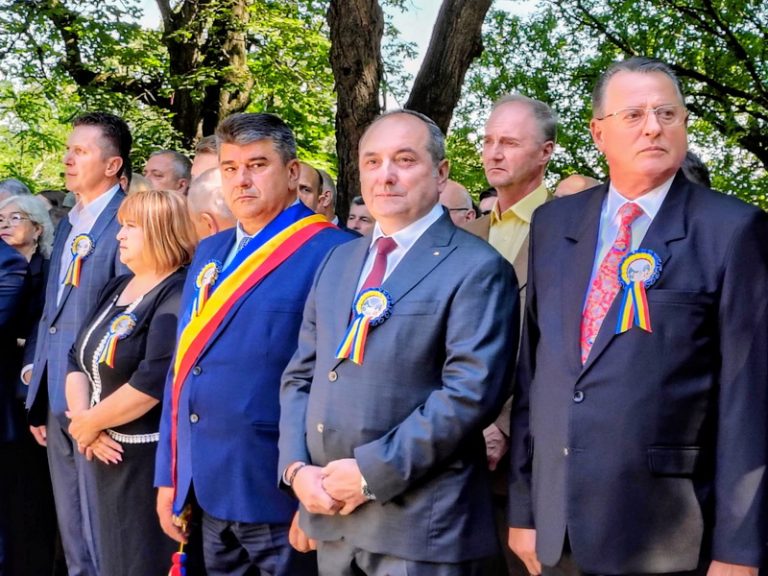 Sărbătoarea Războienilor – 550 de ani de la Bătălia de la Valea Albă razboieni oficialitati resize