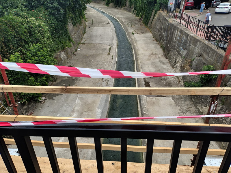 VIDEO&FOTO Reparații la puntea pietonală de la Piața Centrală – Fabrica 8 Martie 2 reparatii pod 8 martie 2