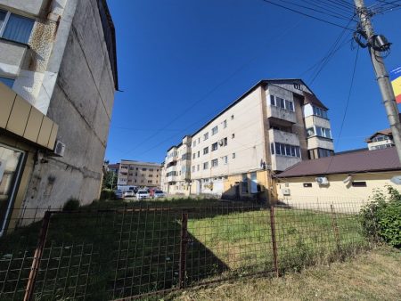 Controverse în jurul unui proiect imobiliar din Târgu-Neamț / Locatarii contestă construcția unui bloc tg bloc 1 resize
