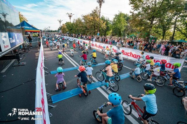 548650231 772306302264569 1018663367858185366 n - Cei mai mici cicliști intră în atmosfera Turului României: Cursa Copiilor are loc la Piatra Neamț pe 10 septembrie. Participare gratuită