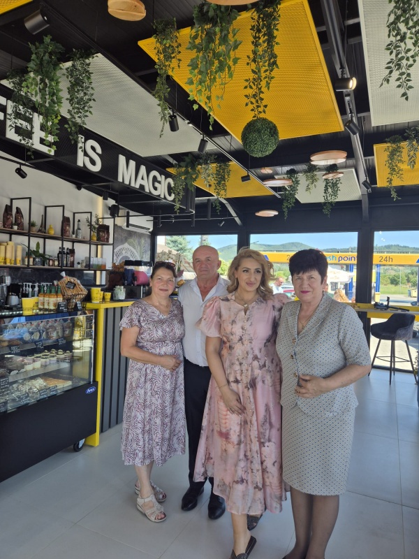Video-Foto. „Caffegia” din Vânători-Neamț și-a inaugurat noua terasă: un spațiu modern pentru cafea, gustări și momente de relaxare 4 WhatsApp Image 2026 08 01 at 14.50.03 1