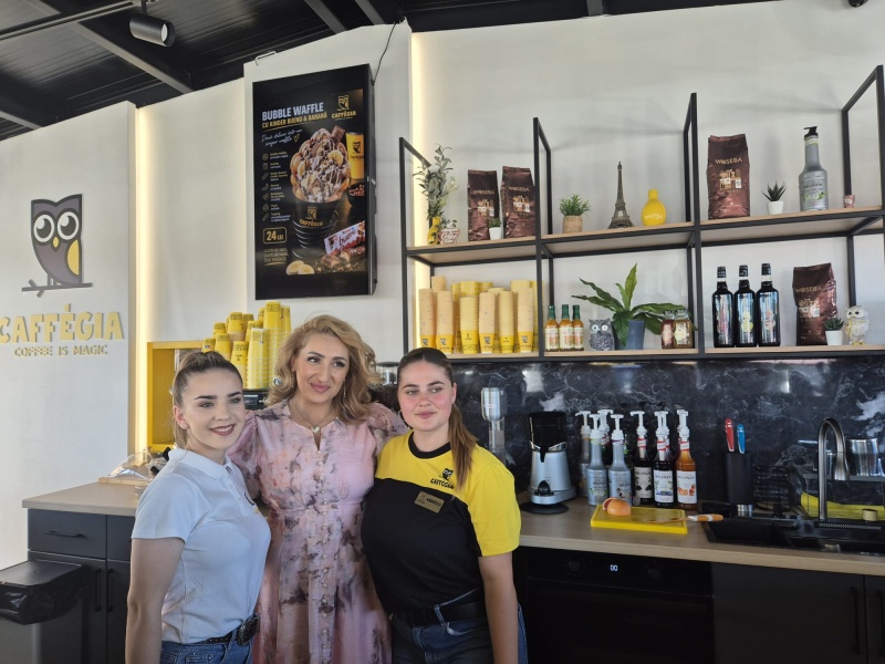 Video-Foto. „Caffegia” din Vânători-Neamț și-a inaugurat noua terasă: un spațiu modern pentru cafea, gustări și momente de relaxare 6 WhatsApp Image 2026 08 01 at 14.50.03 2