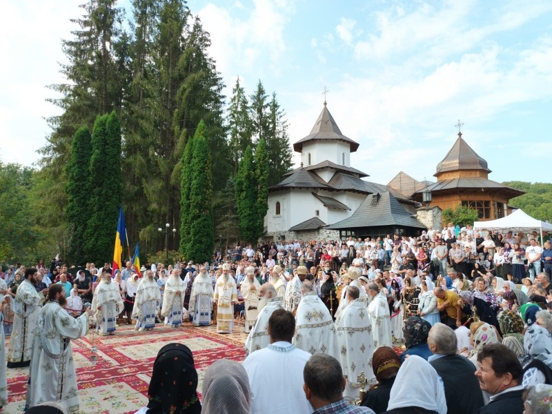 VIDEO-FOTO. Sărbătoare la Mănăstirea Sihăstria - hramul bisericii noi, Sfânta Teodora de la Sihla 5 WhatsApp Image 2026 08 07 at 09.27.30