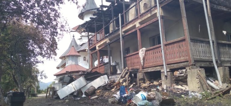 Mănăstirea Bisericani, urmele dezastrului provocat de un incendiu catrastrofal încă mai dăinuie WhatsApp Image 2026 08 08 at 12.52.06