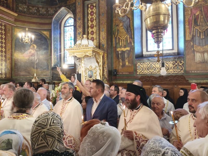 VIDEO-FOTO. Resfințirea bisericii „Sfântul Ioan Botezătorul” din cartierul Mărăței, Piatra Neamț 2 WhatsApp Image 2026 08 09 at 09.07.36