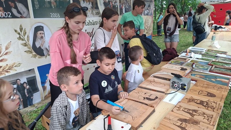 „Dăruind vei dobândi!” - peste 300 de participanți, 4 zile de credință, prietenie și bucurie la Tabăra de creație de la Filioara Agapiei / Biserica Vie sunt Oamenii! 9 filioara 2026 16 resize