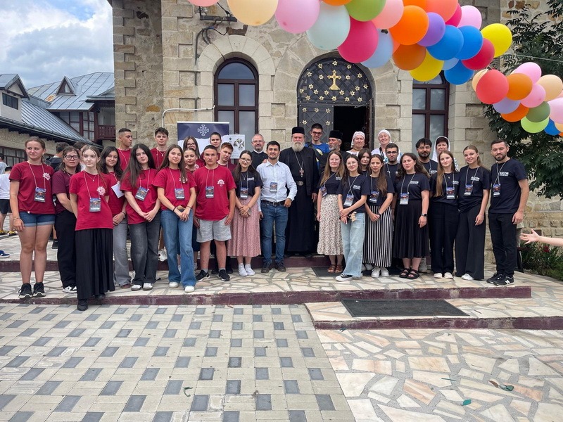 „Dăruind vei dobândi!” - peste 300 de participanți, 4 zile de credință, prietenie și bucurie la Tabăra de creație de la Filioara Agapiei / Biserica Vie sunt Oamenii! 12 filioara 2026 24 resize