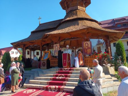 Mănăstirea Paltin Petru-Vodă și-a sărbătorit hramul principal. PS Nectarie de Bogdania a săvârșit Sfânta Liturghie