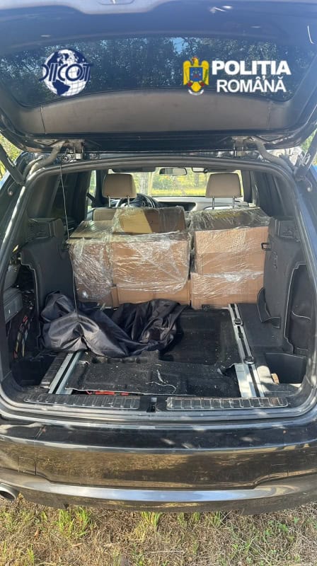 perchezitii tigari tg neamt 2 - Târgu-Neamț își întărește statutul de placă turnantă al traficului cu țigări de contrabandă: Șapte persoane reținute după perchezițiile DIICOT, 800.000 de țigarete, bani și un lingou de aur, ridicate