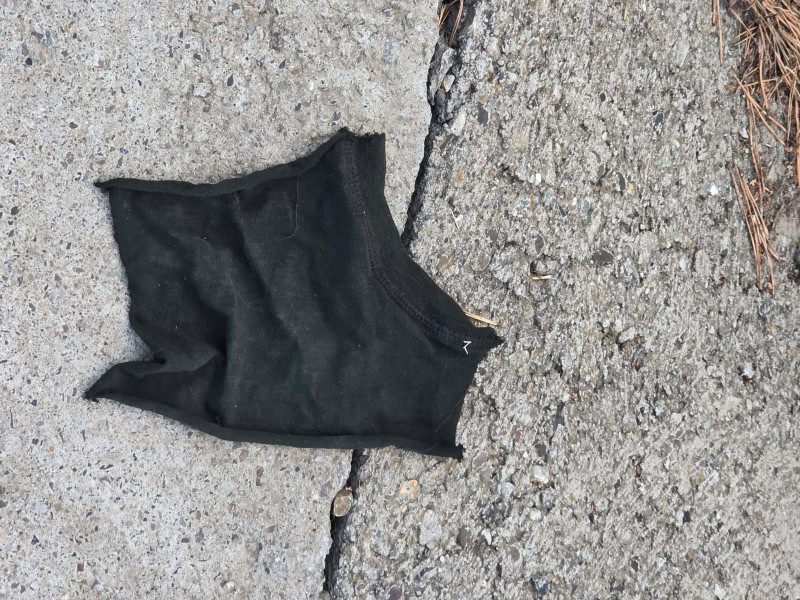 Un preot din Vânători-Neamț susține că a fost bătut în fața soției și copiilor: „Adu toporul, să-i dau în cap, să-l omor aici!”