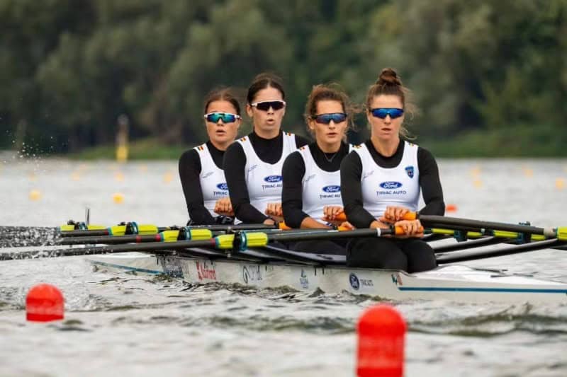Canotoare de la CS Ceahlăul Piatra Neamț, campioane europene. Adversarii lor au fost și cu 4-5 ani mai mari 4 Canotoare de la CS Ceahlăul Piatra Neamț, campioane europene. Adversarii lor au fost și cu 4-5 ani mai mari