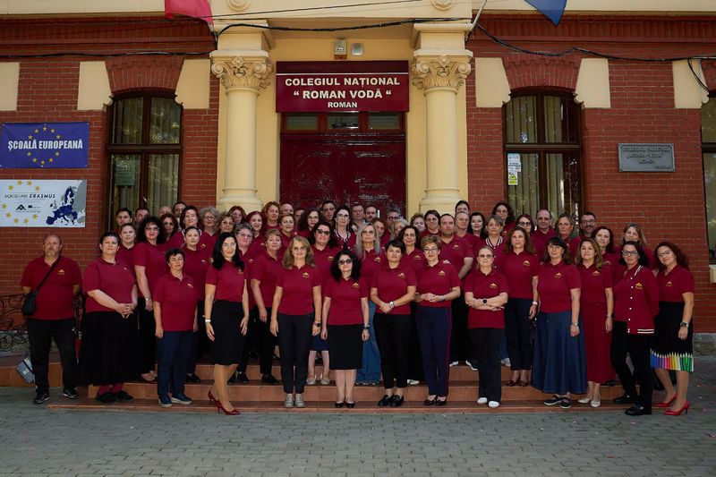 Foto. Video. Colegiul Național "Roman Vodă" – 154 de ani de educație!