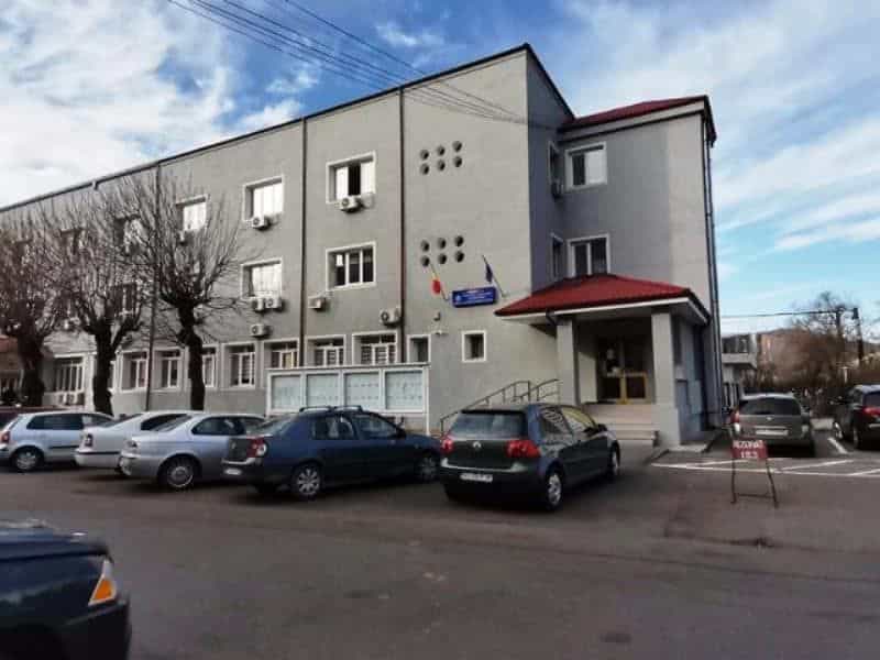 Cine aprobă și în ce condiții transferul elevilor în timpul anului școlar
