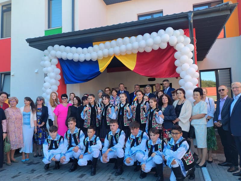 Inaugurarea Liceului Tehnologic Petricani în prima zi de școală