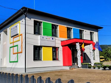 Inaugurarea Liceului Tehnologic Petricani în prima zi de școală