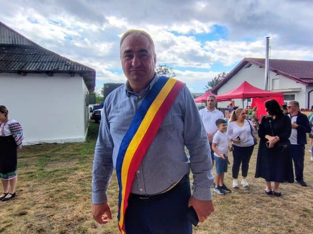Ziua comunei Pâncești – sub semnul abundenței! Primar în timpul evenimentului Ziua comunei Pâncești.