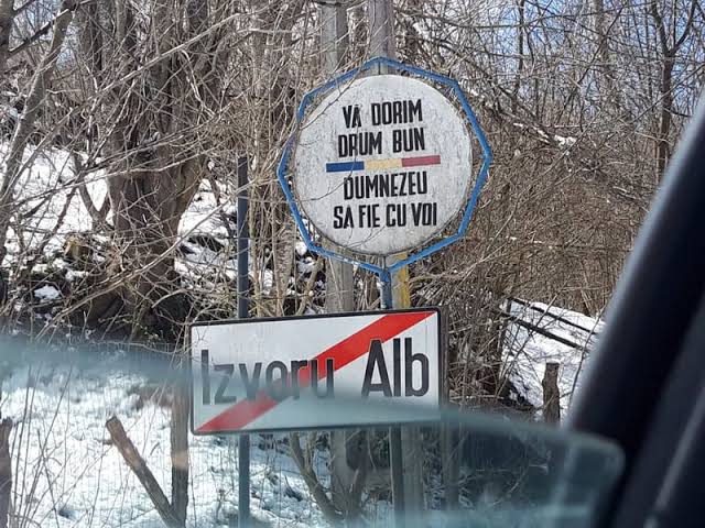 Accesul către satele Secu și Izvorul Alb, reluat în discuție de către autorități 1 Drumul spre Secu și Izvorul Alb