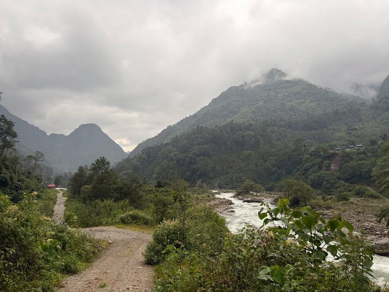 Expediție pe Trans-Himalaya / Inedita călătorie a unui alpinist din Piatra Neamț prin sălbăticia Nepalului