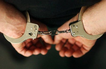 Bărbat din Târgu Neamț, arestat preventiv după ce ar fi lovit un polițist