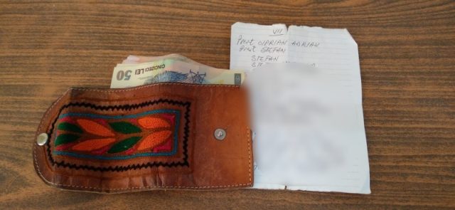 Gest de apreciat la Spitalul Județean Piatra-Neamț: un pacient a găsit un portofel și l-a predat Gest de apreciat la Spitalul Județean Piatra-Neamț: un pacient a găsit un portofel și l-a predat