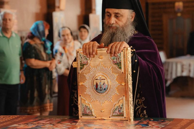 La Mănăstirea Nechit, o zi cu dublă semnificație. Onomastica starețului Zenovie și hramul lăcașului din Neamț 3 La Mănăstirea Nechit, o zi cu dublă semnificație. Onomastica starețului Zenovie și hramul lăcașului din Neamț