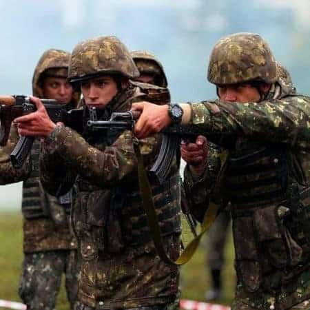 Armata recrutează 2.172 de soldați profesioniști. Înscrierea se face direct la unitatea aleasă, nu este nevoie de diplomă de bacalaureat