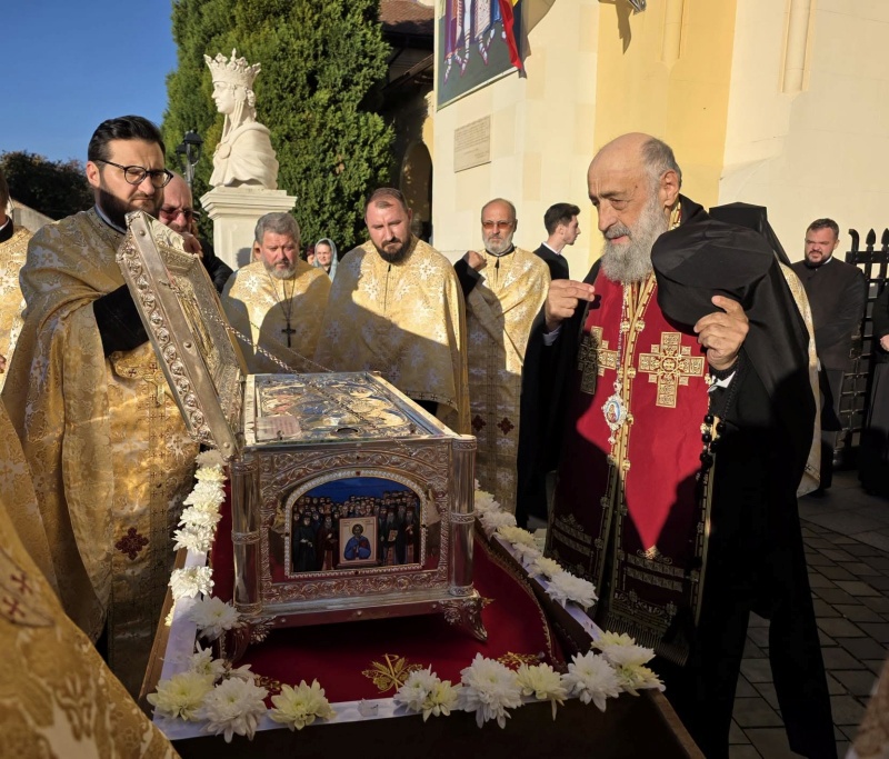 Sfântul Gheorghe Pelerinul, cel care a trăit 26 de ani în Turnul lui Ștefan din Piatra Neamț, „popas” la Catedrala Reîntregirii 1 Sfântul Gheorghe Pelerinul, cel care a trăit 26 de ani în Turnul lui Ștefan din Piatra Neamț, „popas” la Catedrala Reîntregirii