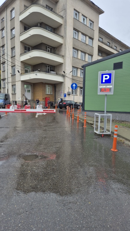 Trei investiții încep la Spitalul Județean Neamț. Managerul Alexandru Patrașcu cere solidaritate: „Păstrați libere căile de acces pentru intervenții și lucrări și evitați parcarea autoturismelor personale în incinta spitalului”