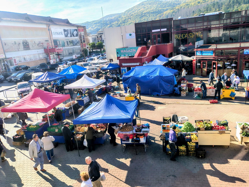 CMI Urban: Invitație la Piața Centrală “Sf. Gheorghe” și la Piața “Bistrița” Precista - roade bogate de pus în cămările iernii!