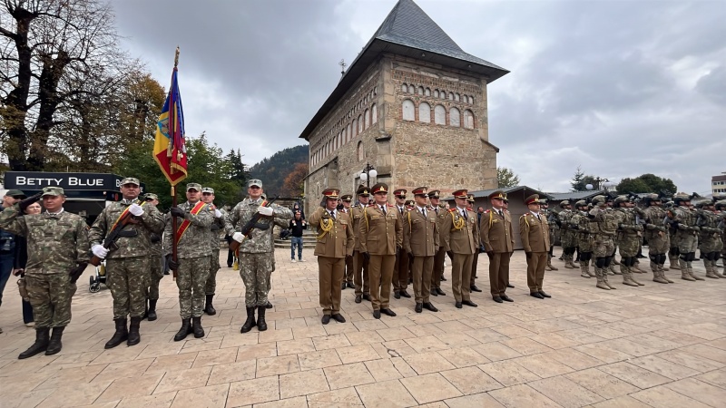 VIDEO-FOTO. Ziua Armatei sărbătorită la Piatra Neamț 4 VIDEO-FOTO. Ziua Armatei sărbătorită la Piatra Neamț