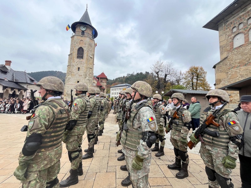 VIDEO-FOTO. Ziua Armatei sărbătorită la Piatra Neamț 6 VIDEO-FOTO. Ziua Armatei sărbătorită la Piatra Neamț
