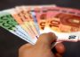 Salariile minime din Europa ar putea crește în 2027 pe fondul inflației. Ce mecanism de majorare aplică România