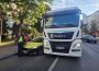 Piatra Neamț. Impact între un autoturism și un camion – șoferii au scăpat nevătămați