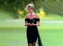 Celebra „Revenge Dress” a Prințesei Diana va fi scoasă la licitație la aproape 30 de ani de când a fost cumpărată. Ce sume se speculează acum